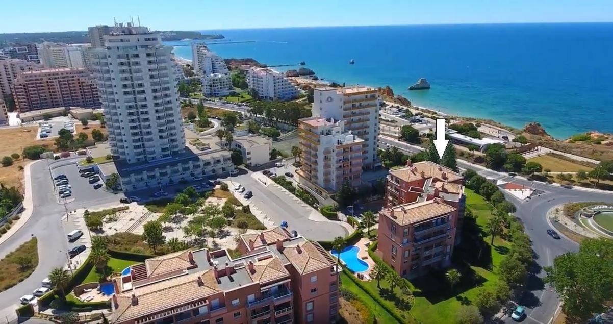 Beachfront Seaview Litoralmar Apt, Fast Wifi, Airco, Pool, Private Parking Portimão Esterno foto