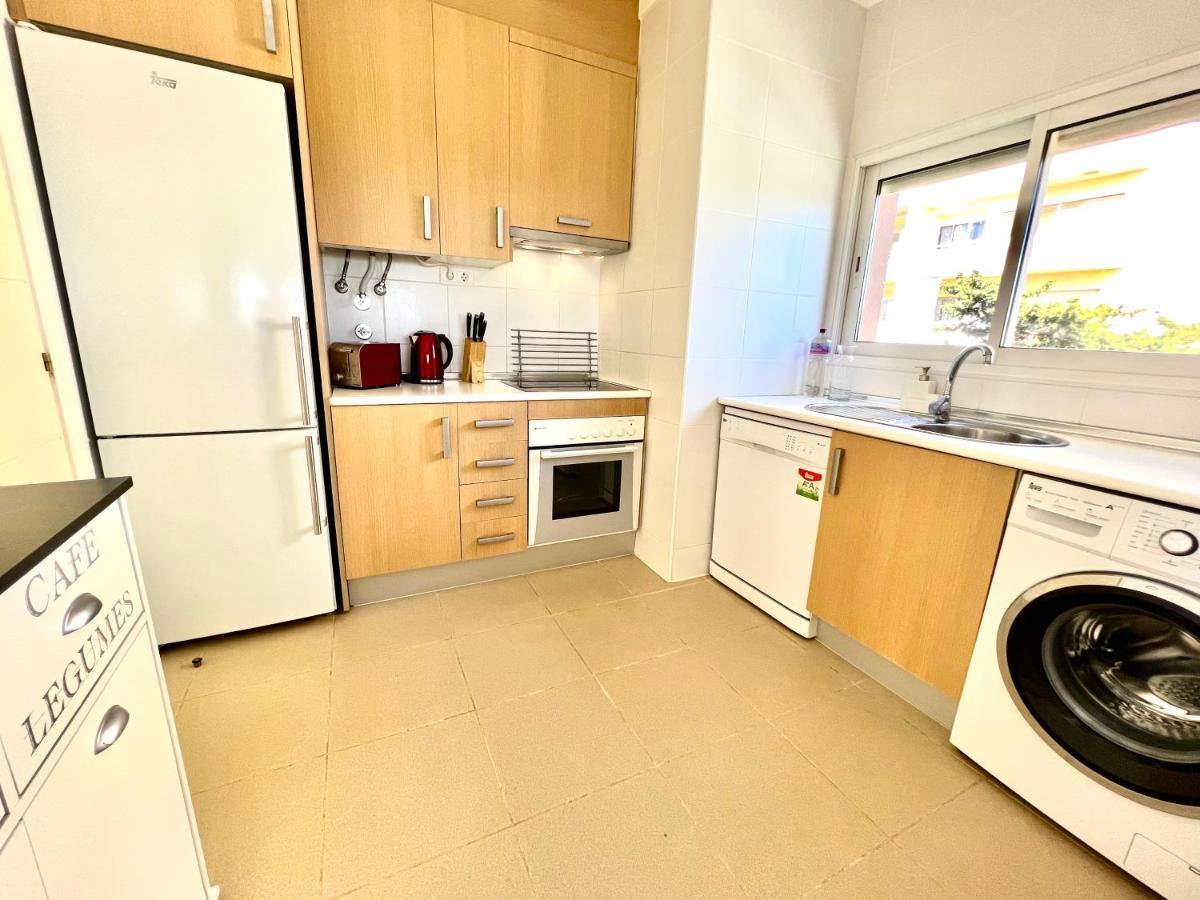 Beachfront Seaview Litoralmar Apt, Fast Wifi, Airco, Pool, Private Parking Portimão Esterno foto