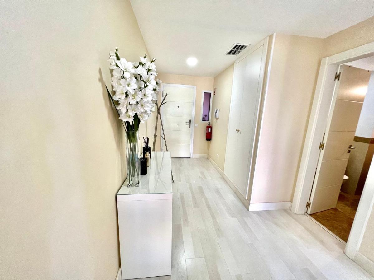 Beachfront Seaview Litoralmar Apt, Fast Wifi, Airco, Pool, Private Parking Portimão Esterno foto